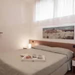 Stylish Le Fontane 2 Bedrapt T5 Sleeps 5 Apartment *