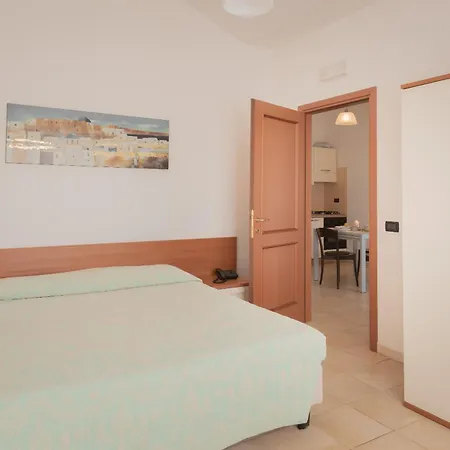 Stylish Le Fontane 2 Bedrapt T5 Sleeps 5 Apartment