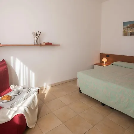 Stylish Le Fontane 2 Bedrapt T5 Sleeps 5 * Villasimius