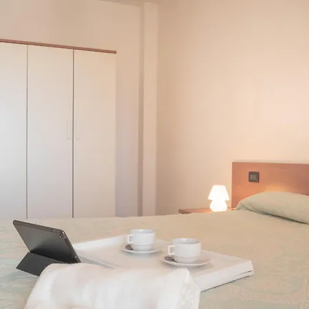 Stylish Le Fontane 2 Bedrapt T5 Sleeps 5 Apartment
