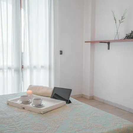 Апартаменти Stylish Le Fontane 2 Bedrapt T5 Sleeps 5