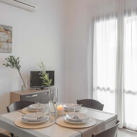 Apartment Stylish Le Fontane 2 Bedrapt T5 Sleeps 5