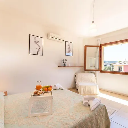 Stylish Le Fontane 2 Bedrapt T5 Sleeps 5 Apartment Villasimius
