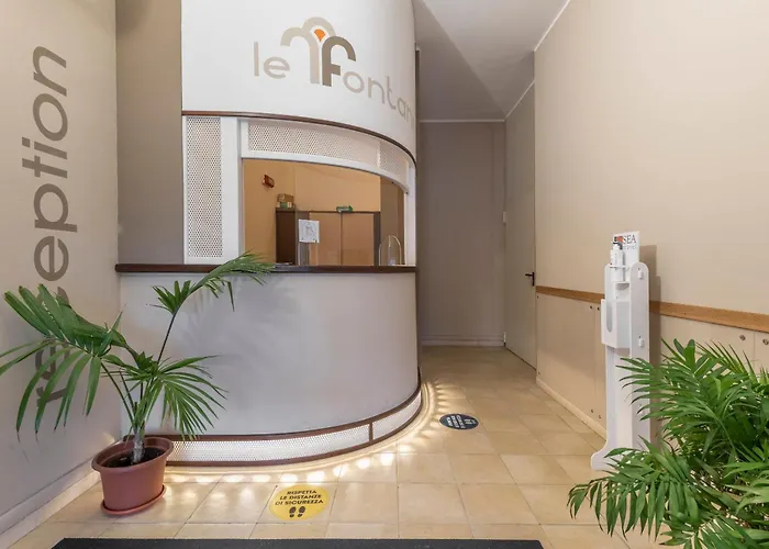 Апартаменти Stylish Le Fontane 2 Bedrapt T5 Sleeps 5 *