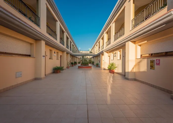 Stylish Le Fontane 2 Bedrapt T5 Sleeps 5 Апартаменти Віллазімьюс