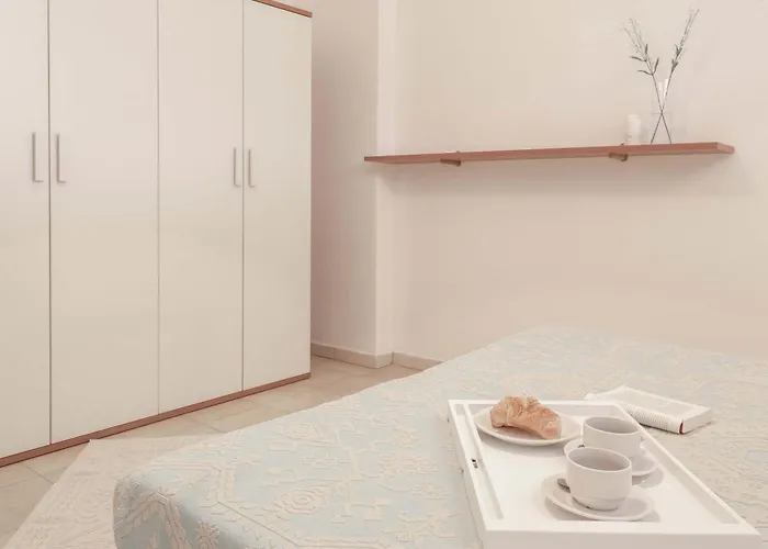 Апартаменти Stylish Le Fontane 2 Bedrapt T5 Sleeps 5 *