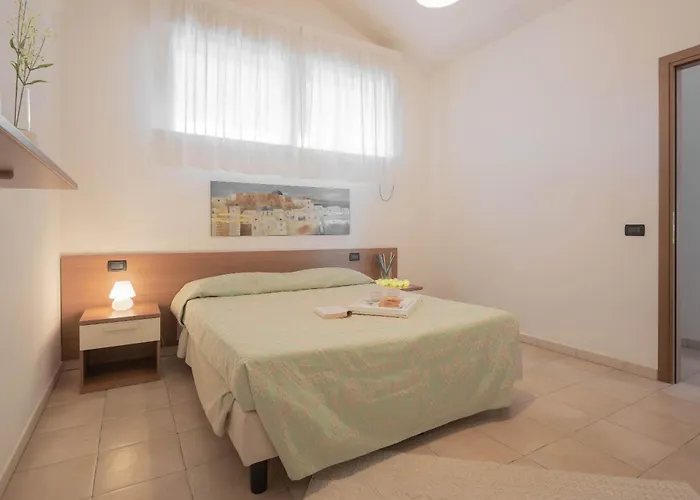 Апартаменти Stylish Le Fontane 2 Bedrapt T5 Sleeps 5 *